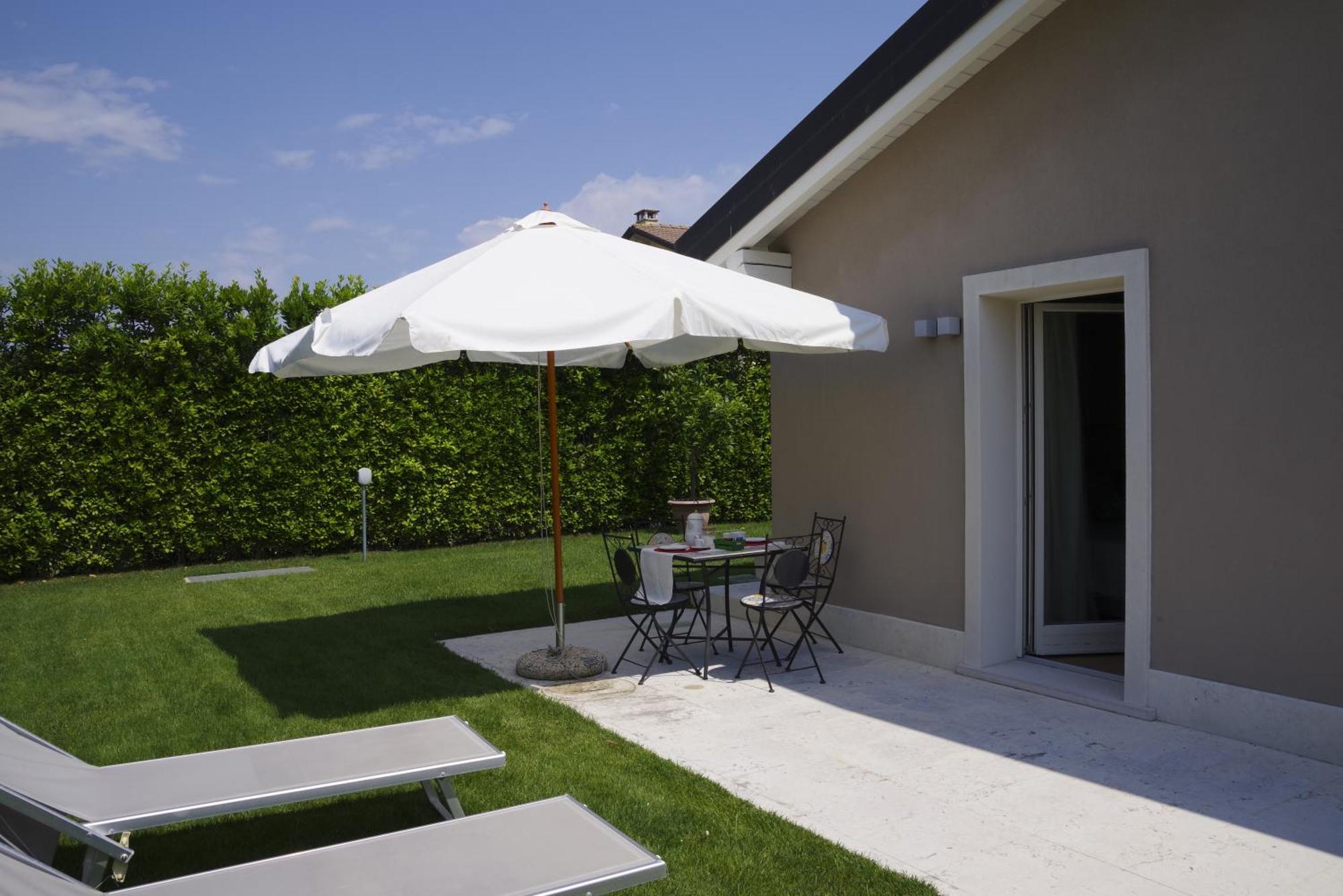 Time To Relax - Lago Di Garda - Adults Only 폰티술민치오 외부 사진
